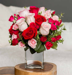 Pretty Passion - Free Delivery - MontRoyal Florist Montreal